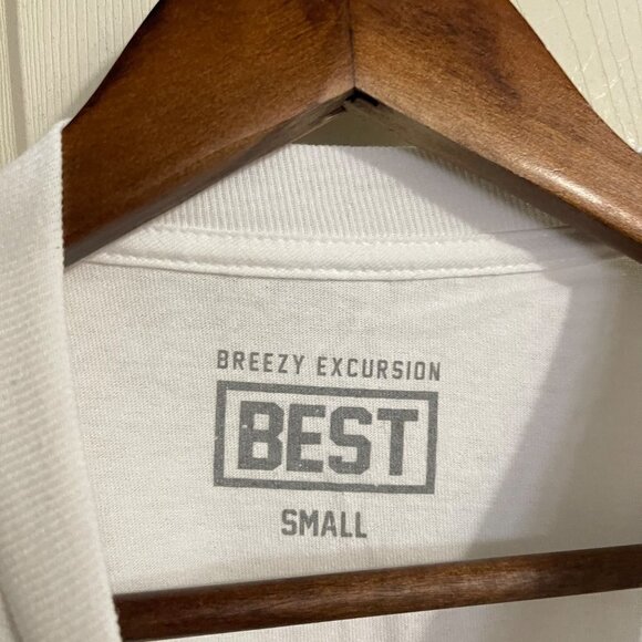 Breezy Excursion Mens NWOT White Best Doves Cry Graphic Long Sleeve Shirt Small - Picture 2 of 8